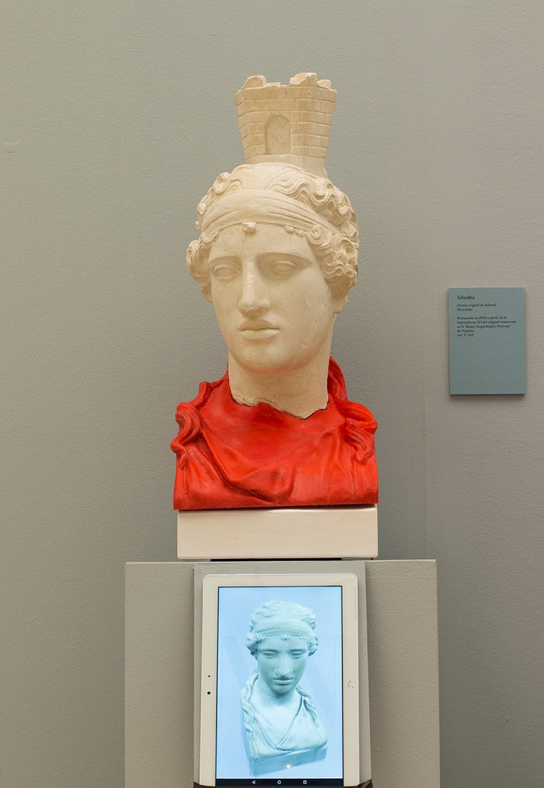 Cabeza de Afrodita torreada a la que se le añade la impresión 3D de la parte faltante perteneciente al modelo original